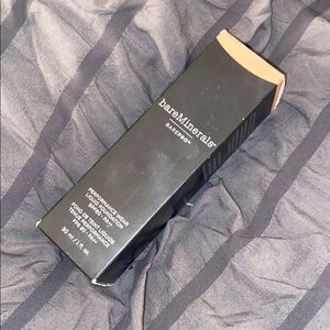 bareMinerals BAREPRO Performance Wear Foundation